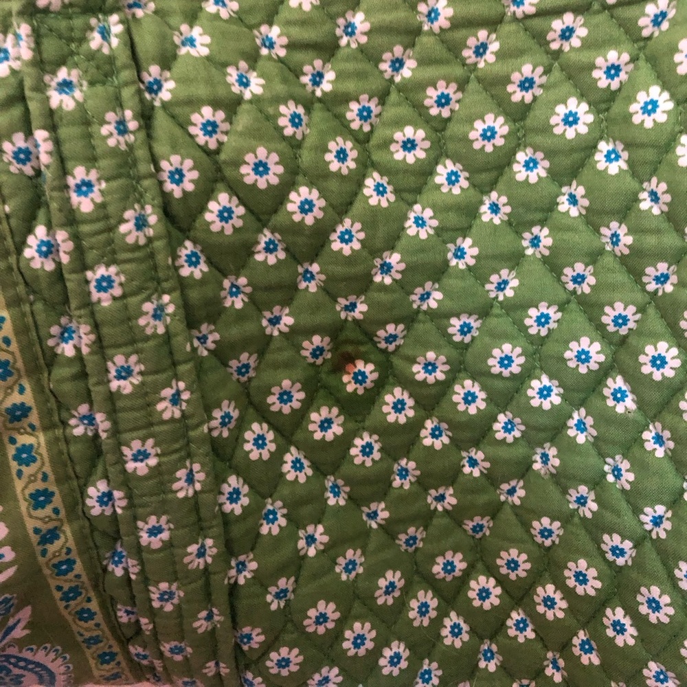 Vera Bradley Green Daisy Small Duffle Bag - Picture 2 of 4